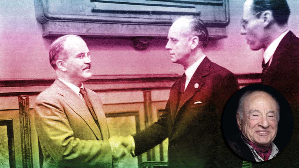 Joachim von Ribbentrop et  Viatcheslav Molotov scellent le pacte germano-soviétique en aout 1939. Un «scandale intellectuel» pour Edgar Morin.