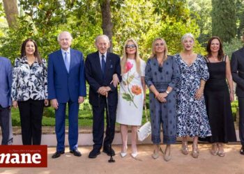 Othman Benjelloun, Dounia Benjelloun et André Azoulay lors de l’inauguration de l’Espace amazigh à l’Alhambra de Grenade. Crédits photos : Elamine Sifeddine