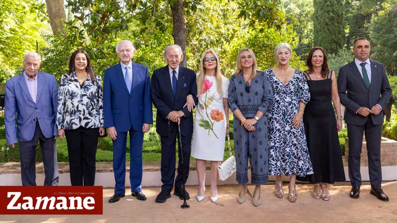 Othman Benjelloun, Dounia Benjelloun et André Azoulay lors de l’inauguration de l’Espace amazigh à l’Alhambra de Grenade. Crédits photos : Elamine Sifeddine